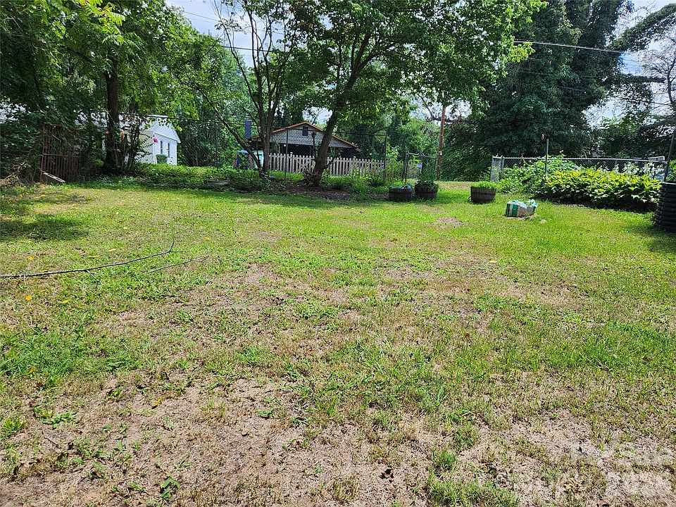 2nd image of 198 Fayetteville St #82
