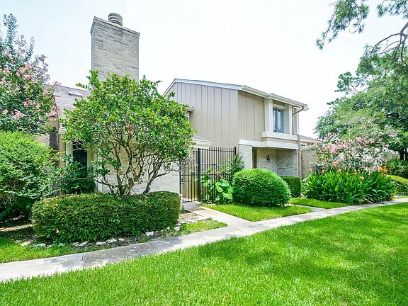 3rd image of 2321 Crescent Park Dr #276
