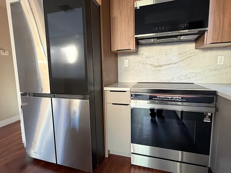 8922 Del Rio Cir — Photo 12