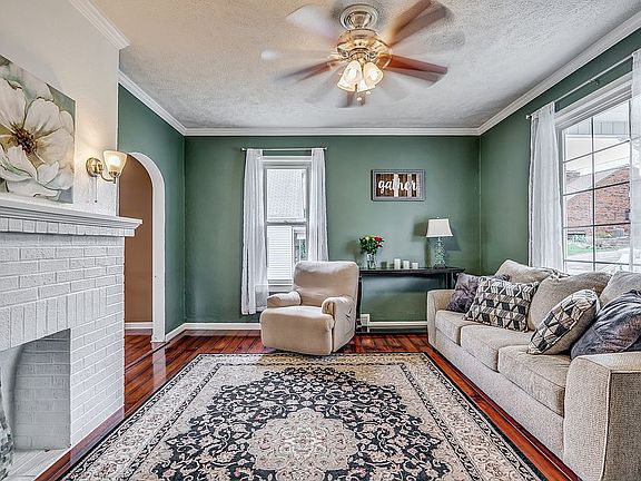 5th image of 455 N Highland Ave