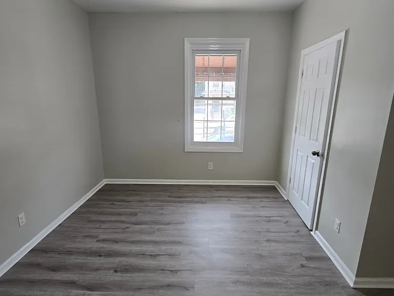 495 Irvine Turner Blvd #2 — Photo 7