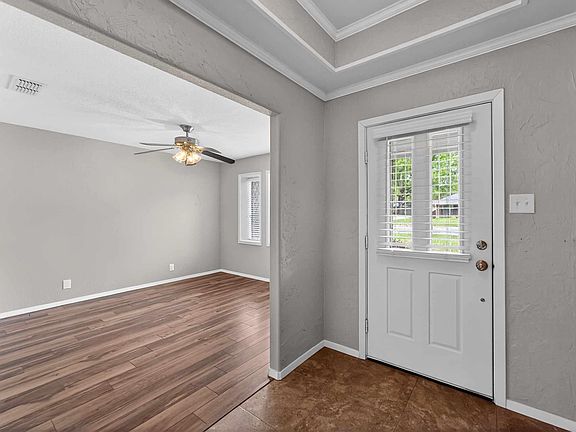 5th image of 15016 Northwood Dr
