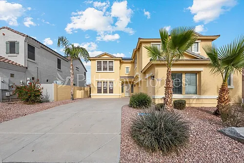 17762 W Watson Ln Photo 1