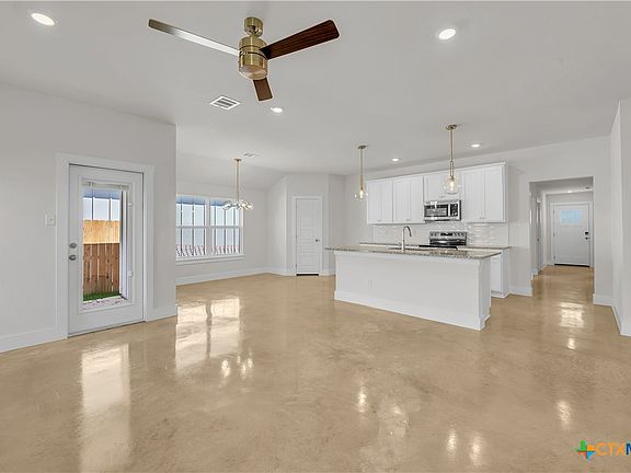 2nd image of 1111 Lexington Dr