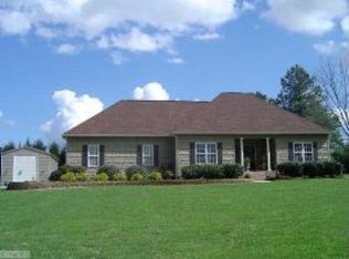 3416 Edgefield Rd, Greensboro, NC 27409