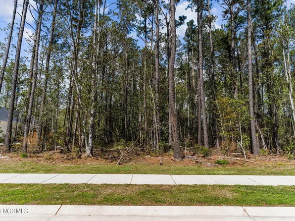 416 E Blackbeard Road, Wilmington, NC 28409