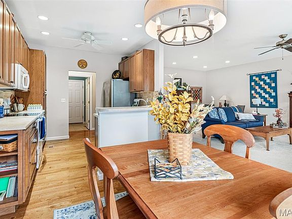 3rd image of 5640 Hillcamp Ct
