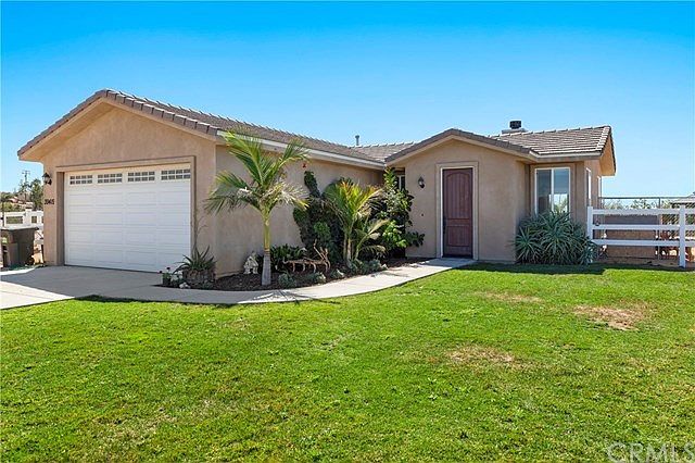 1st image of 39419 La Vista Pl