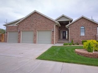 1512 N Remington Pl, Garden City, KS 67846