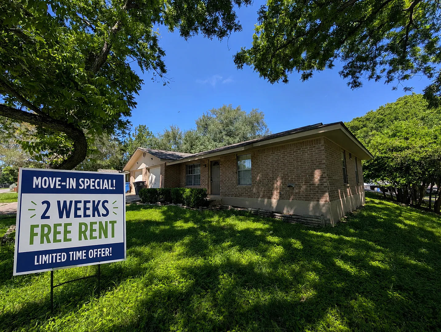 Walk to Torrey Park, and Live Minutes from Historic Gruene! 2/1/1 Duplex on a Corner Lot with Ref... — Photo 1