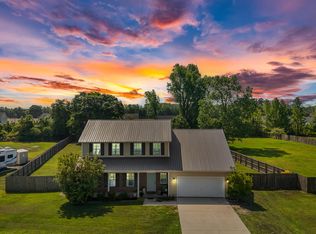 110 Hardin Dr, Maysville, NC 28555