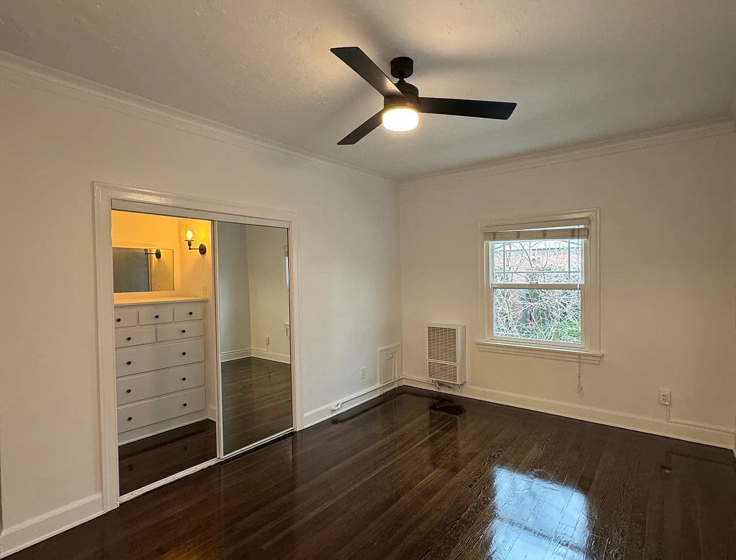 Studio, $1,850 — Photo 2