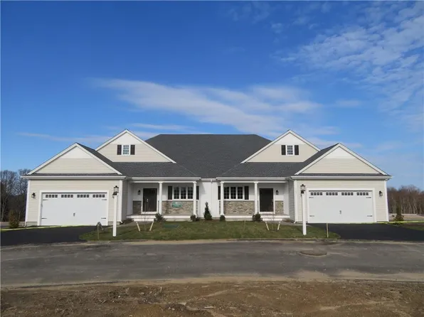 48 Joseph Ct Unit 13, Saunderstown, RI 02874