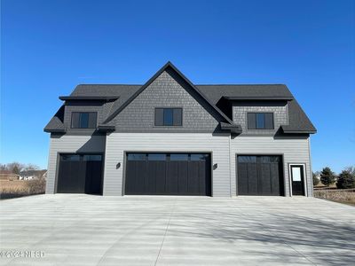 6229 Prairie Hills Ave NW, Watertown, SD, 57201