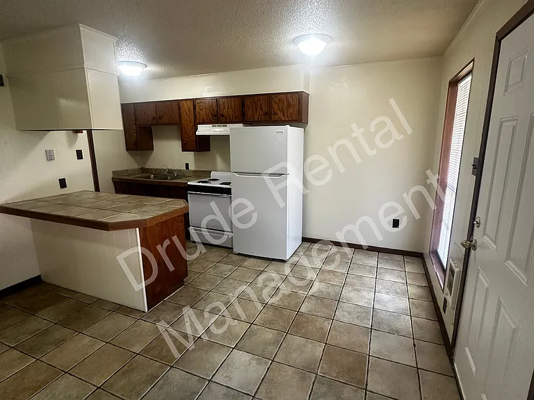 42219 W Yellow Water Rd #2 — Photo 8