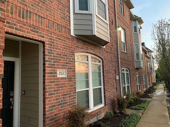 3rd image of 305 Holleman Dr E APT 202