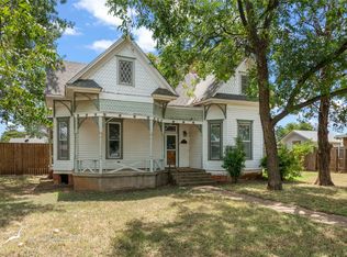 601 W 3rd St, Baird, TX 79504