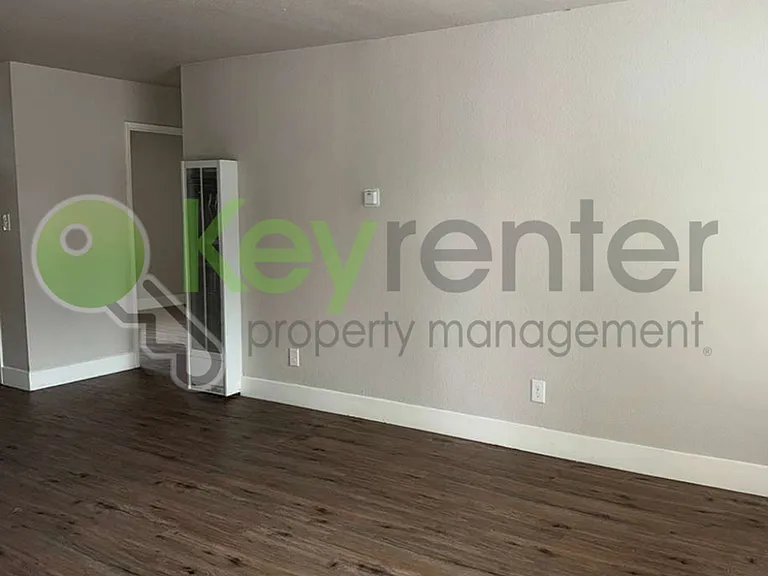5720 Falconer Way #B — Photo 8