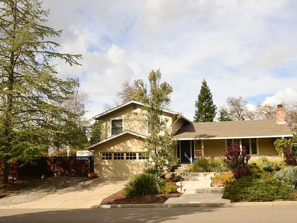 1st image of 119 El Cerro Ct