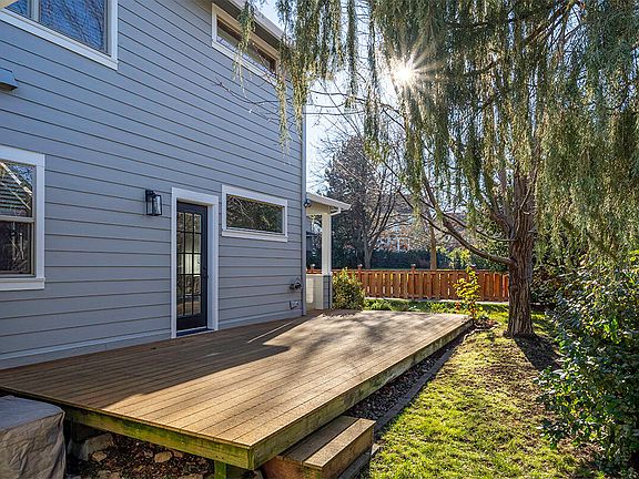 3rd image of 2713 Clay Creek Way