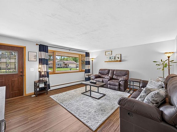 4th image of 3300 ALGOMA STREET