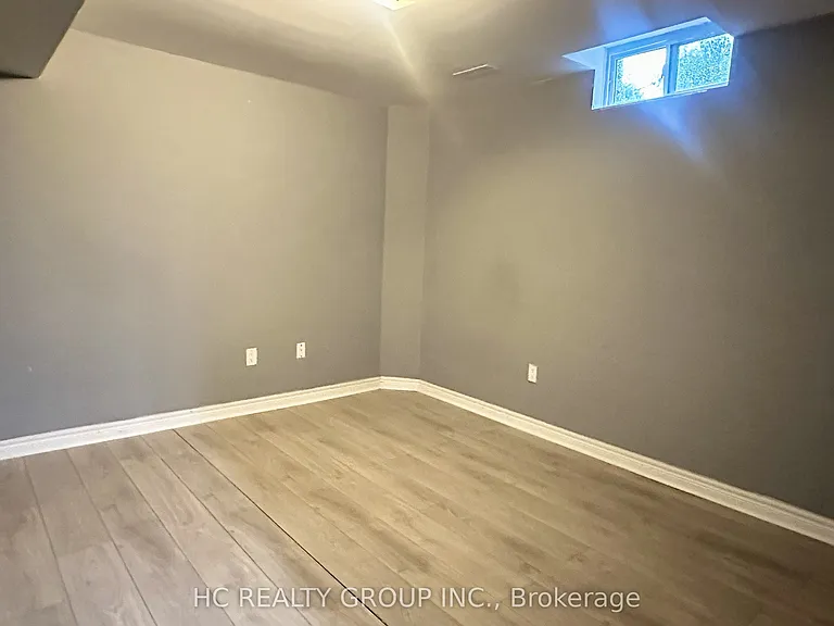 821 Walsh Ct #BASEMENT — Photo 4