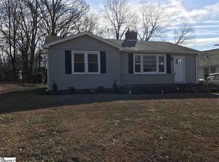 317 Pelham St, Greer, SC 29651