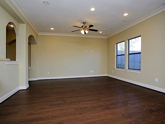3rd image of 5246 Brinkman Ct