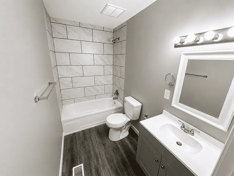 2036 Catalpa Dr #D — Photo 5