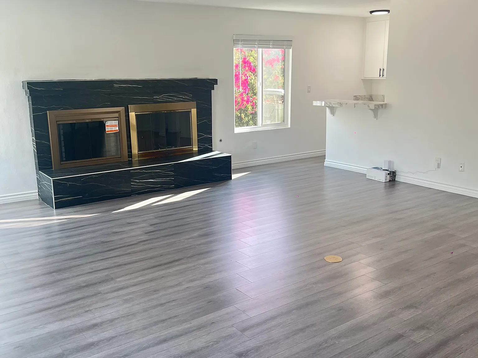 4 bed, 2601 sqft, $4,500 — Photo 3