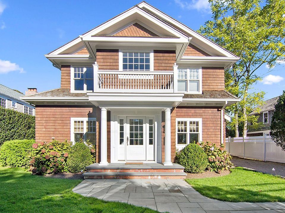 104 Wooley St, Southampton, NY 11968 Zillow