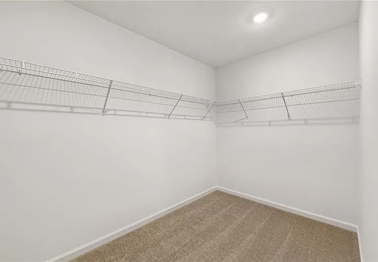204 Silverleaf Trl — Photo 17