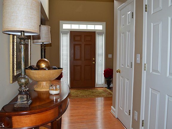 2nd image of 4726 Cedar Wood Dr