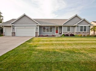 2017 Conifer Ridge Dr SW, Byron Center, MI 49315