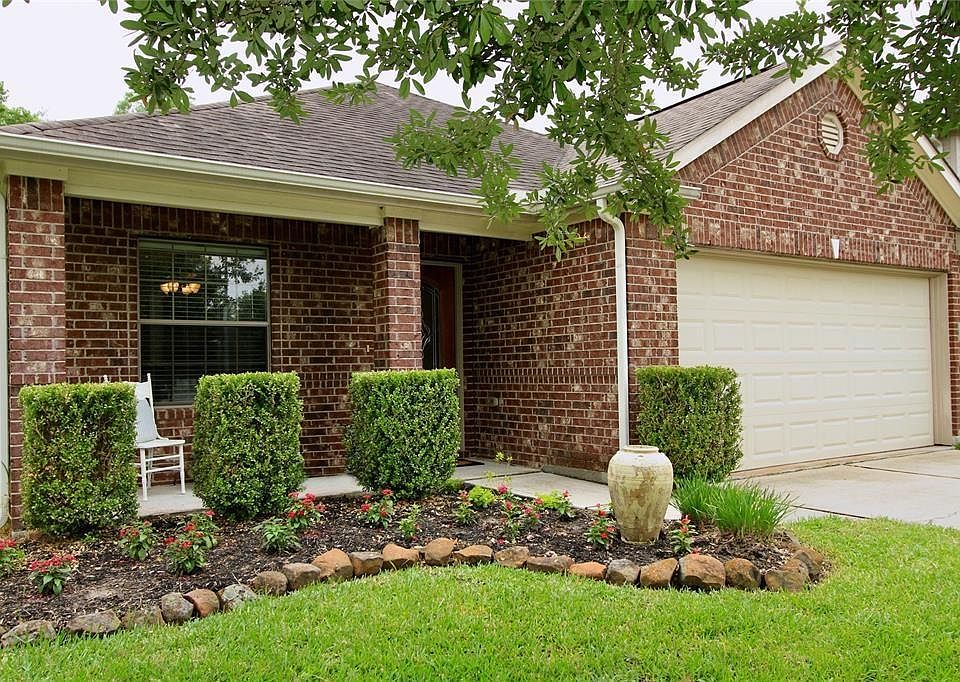 1st image of 2737 Sandberry Dr