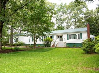 104 N Lovingood Ave, Walhalla, SC 29691