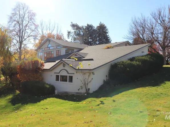 2300 W Aspen Cove Dr, Meridian, ID 83642