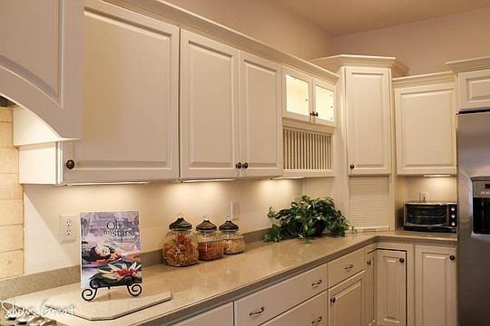 3rd image of 2501 Sassafras Cir