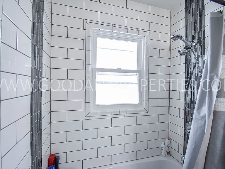 1932 E 29th St — Photo 10