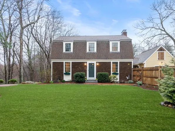 735 Prentice St, Holliston, MA 01746