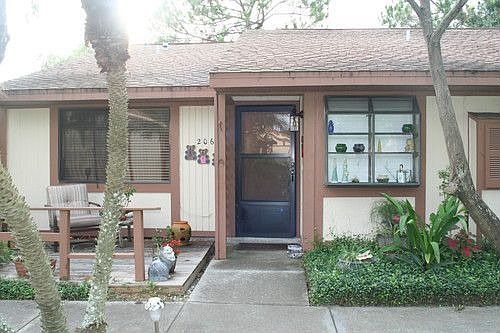 1st image of 206 Corkwood Ln
