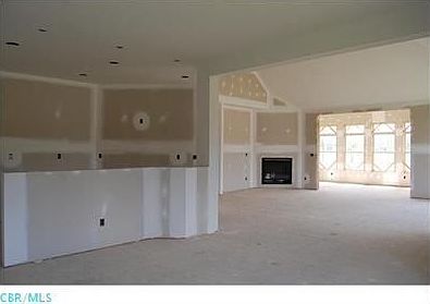 3rd image of 6621 Karsten Pl