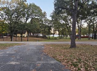 204 Lakeside Dr, West Tawakoni, TX 75474