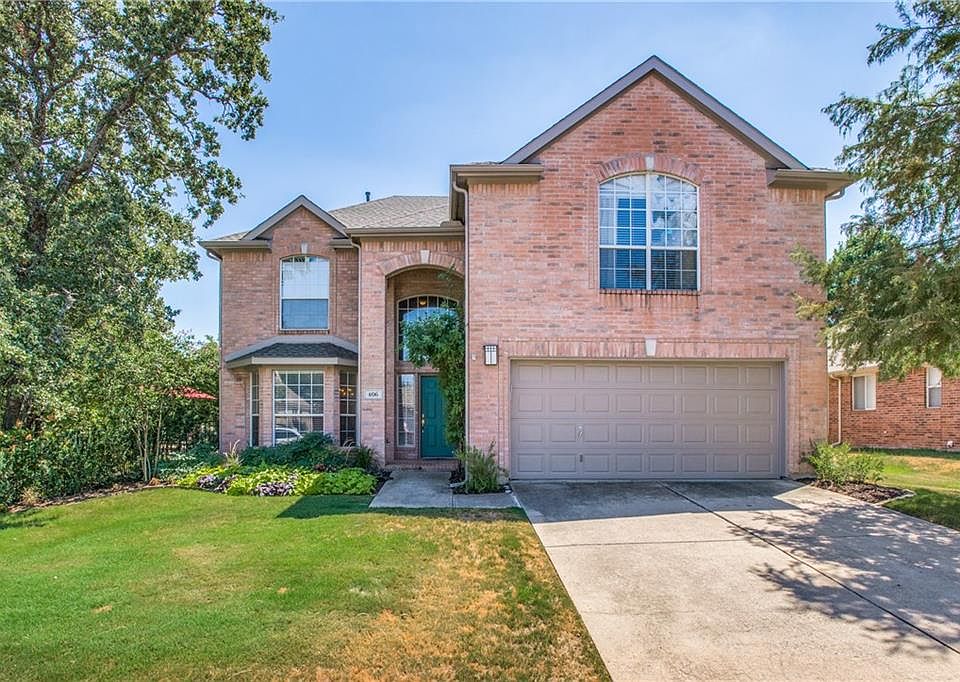 1st image of 406 Stoneleigh Cir