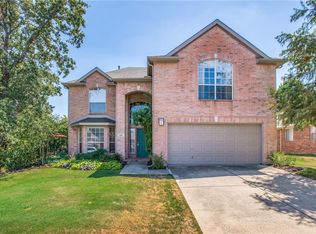 406 Stoneleigh Cir, Lake Dallas, TX 75065