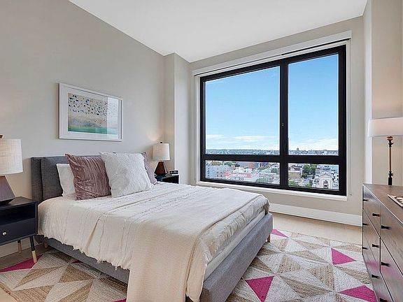3rd image of 550 Vanderbilt Ave APT 1110