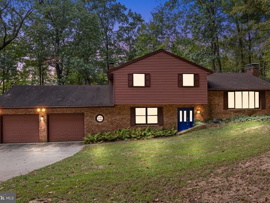 139 Millers Gap Rd, Enola, PA 17025