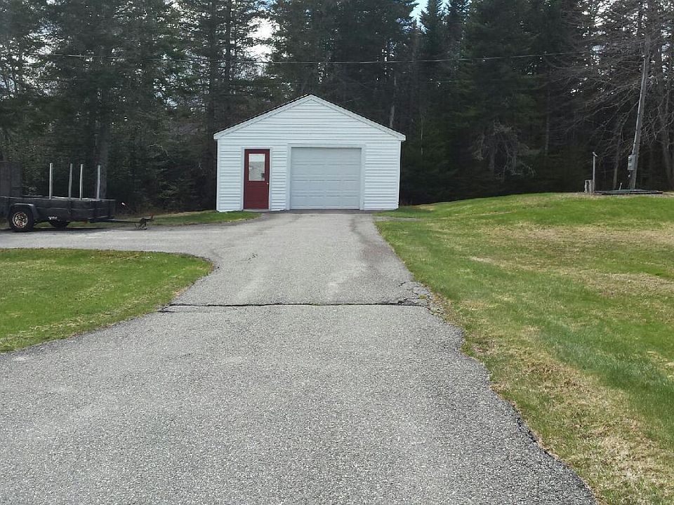 2nd image of 208 Back Bay Rd