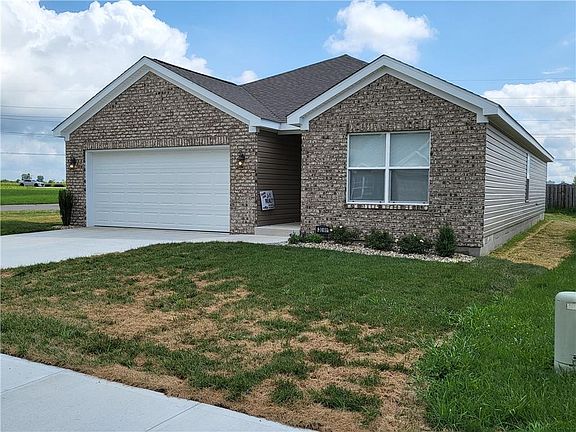 2nd image of 3091 Dowden Dr