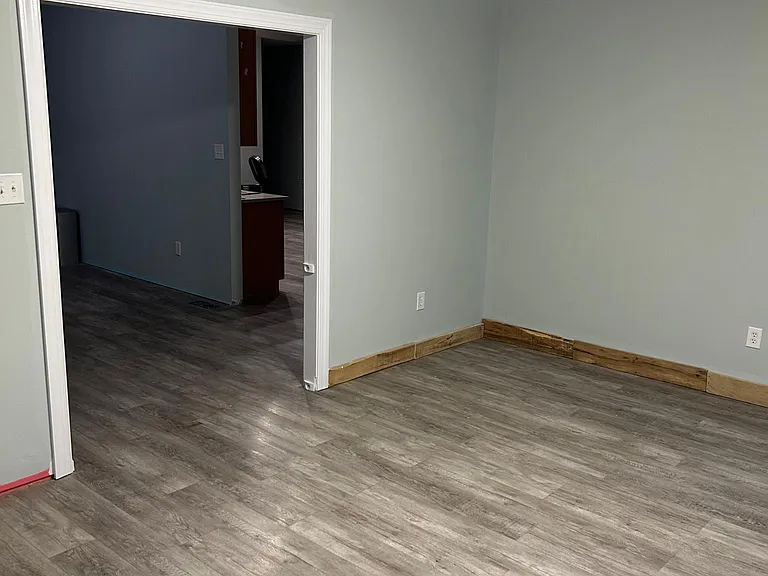 308 Madison Ct — Photo 15